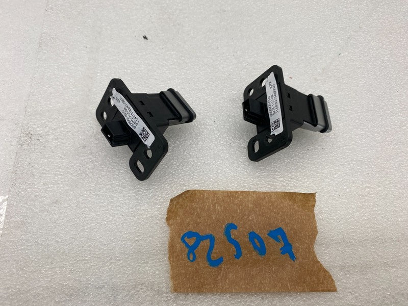 6008905 00 C ⭕ 12-20 Model S Dash Hazard & Glove Box Switch Control 6008905-00-C/6008906-00-C