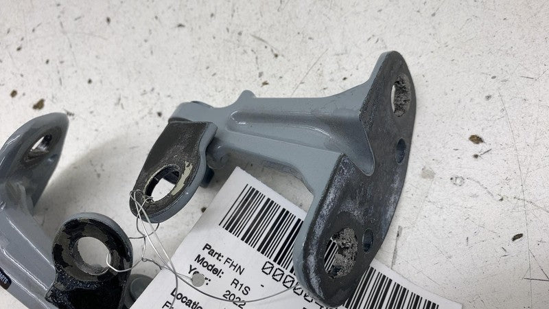 2022 2023 2024 Rivian R1S Front Passenger Side Upper & Lower Door Hing