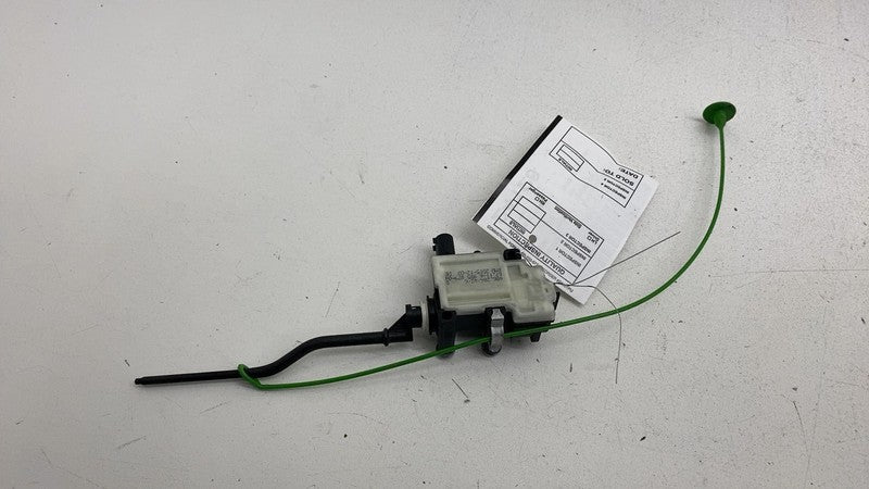 985 879 04 ⭕ 2011-2016 Mini Cooper Countryman S Fuel Door-Lock Gas Tank Actuator 985 879-04