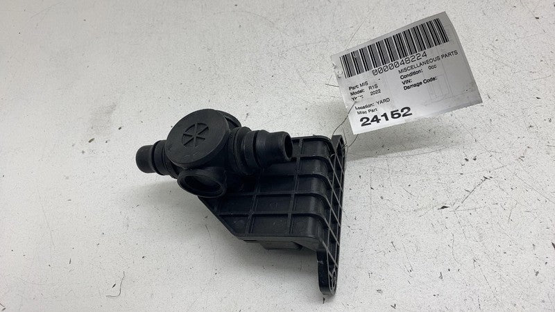 PT00017706D 2022-2024 Rivian R1T R1S HVAC A/C Heater Cooling Control 1-Way Valve & Bracket