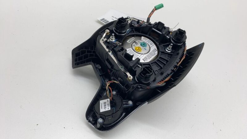 CJ54-A042885-CC3ZHE 2013-2018 Ford C-Max Hybrid 2.0L Front Steering Wheel Airbag w/ Control Switch