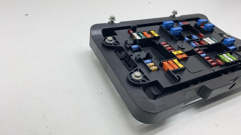 PT00031575E ⭕ 22-24 Rivian R1T R1S Left Dash Fusebox Power Relay Control Module PT00031575-E