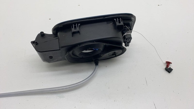 9Y0 010 001 ⭕ 2024 Porsche Cayenne Rear Fuel Tank Door Lid Filler Pocket & Gas Cap 9Y3809857