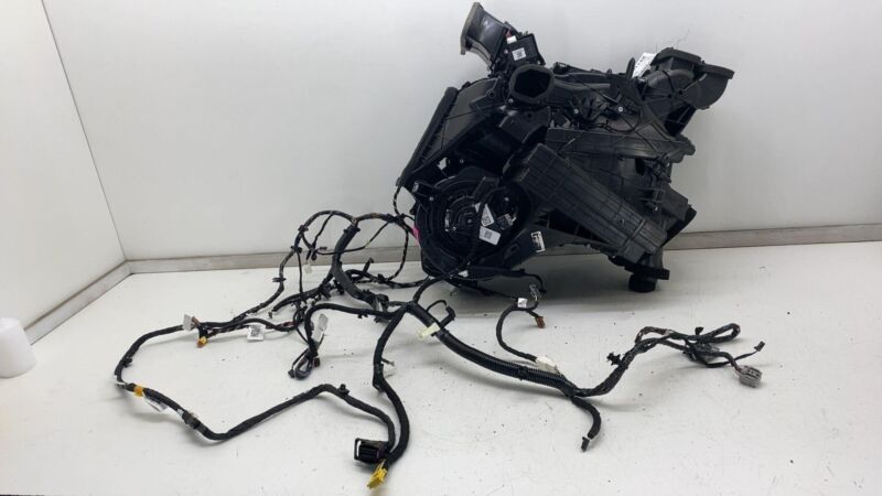 149471410I 2020-2024 Tesla Model Y HVAC A/C Air Heater Core Blower Motor Housing Box OEM