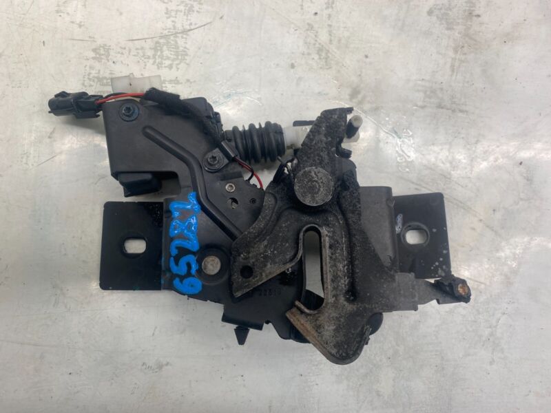 6007572 00 E 2012 2013 2014 2015 Tesla Model S Front Frunk Hood Lock Latch Secondary Release