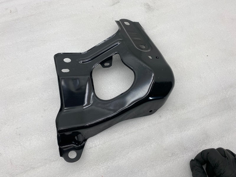 148749200A ⭕ 2020-2024 Tesla Model Y Front Right Fender Mount Support Bracket 1487492-00-A