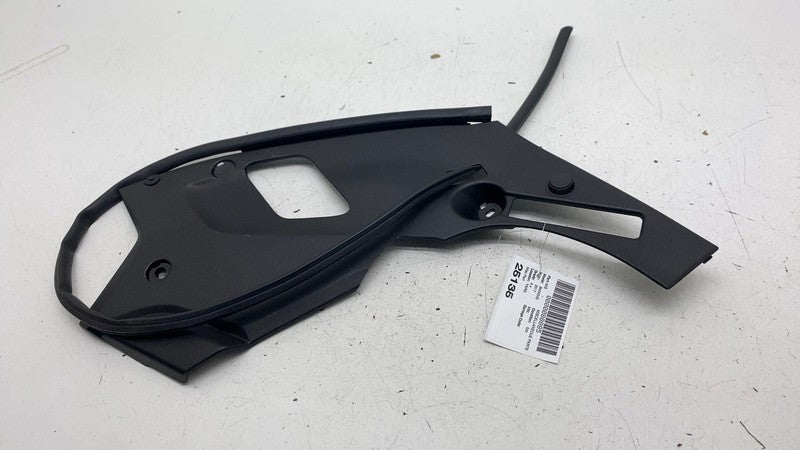 ⭕ 2017-2023 BMW 540i Front Right Upper Engine Bay Compartment Cover OE