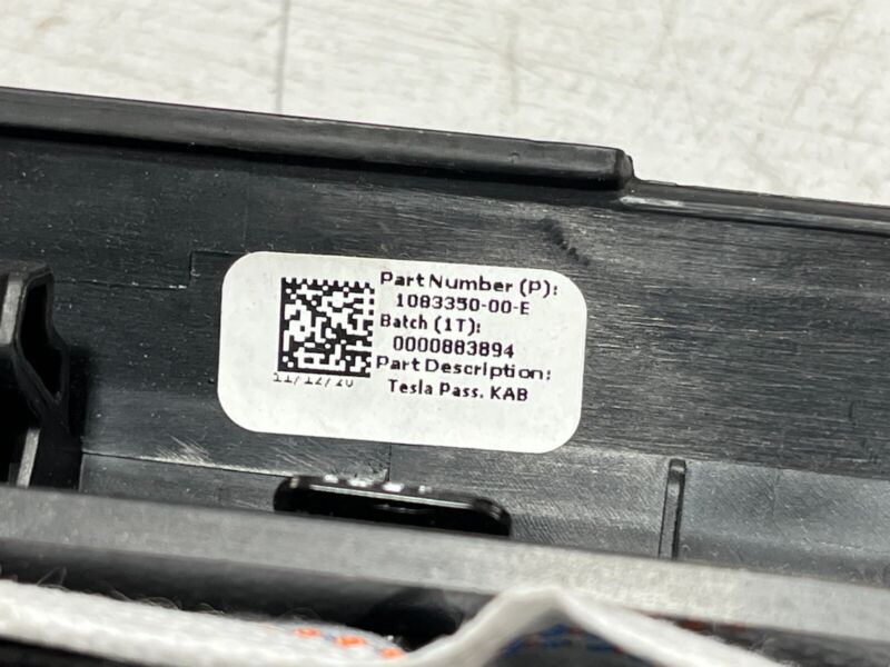 114375300A ❇️17-23 Tesla Model Y 3 Right Knee Airbag Passenger Safety Module RH OEM 1077826