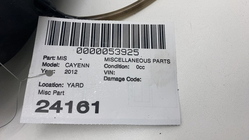 1H0010092Q 2011-2014 Porsche Cayenne Fuel Filler Gas Tank Lid Door w/ Cap Silver - LX7W OEM