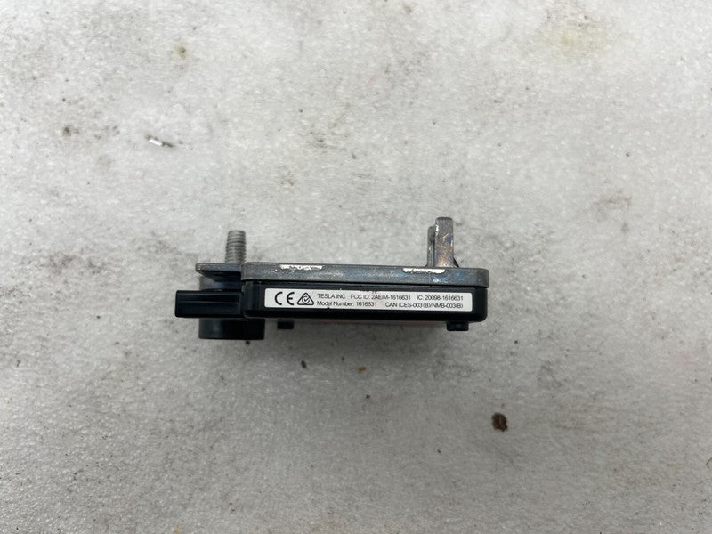 1607917 00 E ⭕ 2021-2025 Tesla Model S Interior Cabin Radar Sensor Module Unit 1607917-00-E