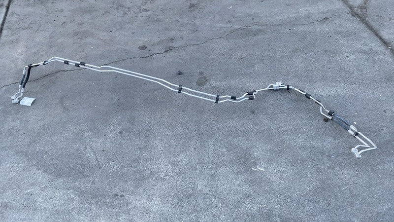 2018 2019 2020 BMW 530e G30 2.0L A/C Air Conditioning Pressure Hose Pi