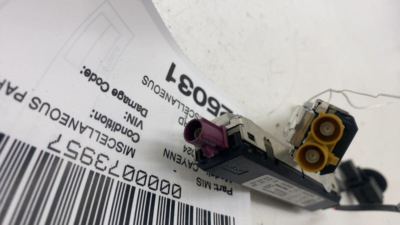 95B035225F ⭕ 2017-2024 Porsche Cayenne Rear Trunk Lower Antenna Booster Module 95B035225F