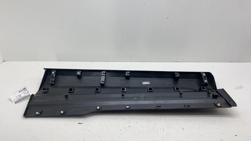 PT00989598 ⭕ 2022-2025 Rivian R1S Front Left Lower Molding Cladding Trim Panel PT00989598