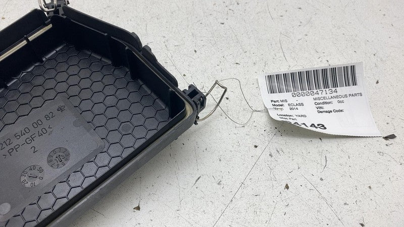 A 212 540 00 82 ⭕ 10-16 Benz E-Class E350 W212 Fuse Box Cover Panel Upper Housing A2125400082