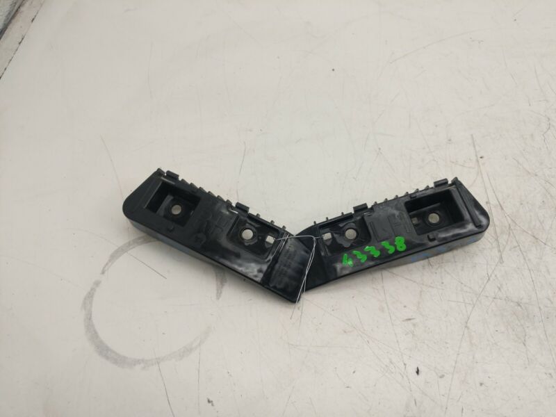 1083993 00 E 2017-2023 Tesla Model 3 M3 Rear Left & Right Bumper Taillight Lamp Mount Bracket