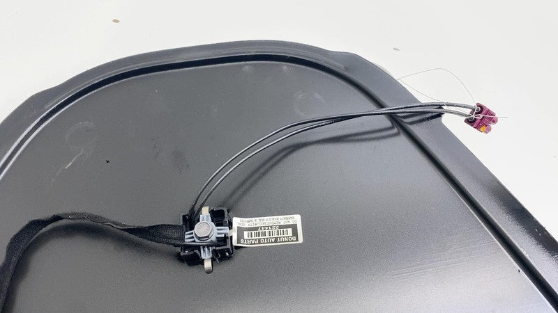 STR2400277 ⭕ 21-24 Ford Mustang Mach-E Overhead Roof Exterior Shark Fin Antenna w/ Molding