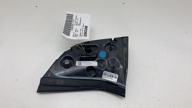 1077401 90 D ⭕ 2017-2023 Model 3 Rear Left Inner Taillight LED Tail Lamp 3-Pin 1077401-90-D