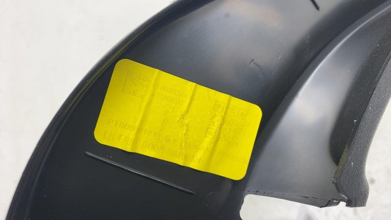 ⭕22-25 Rivian R1S Front Driver Side Door Interior Garnish Trim Left PT