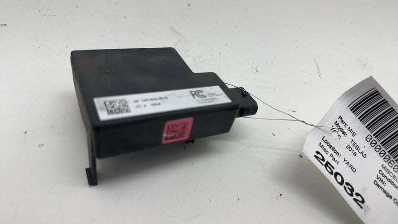 ⭕ 17-23 Tesla Model 3 Rear Bumper BCM Computer Body Control Module 109
