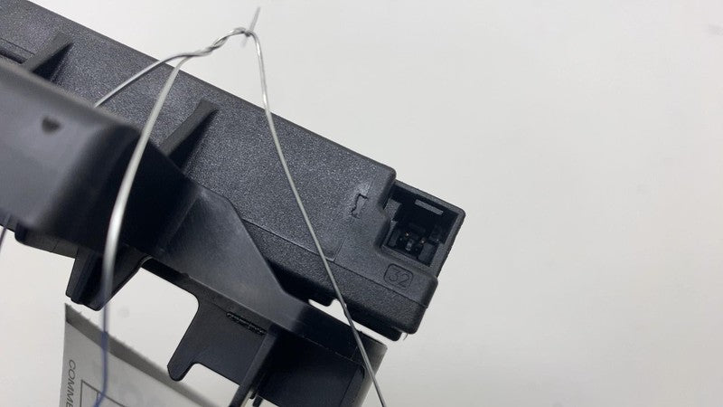 4M0 907 247 ⭕19-24 Porsche Cayenne Keyless Entry Antenna Control Module w/ Bracket 4M0907247