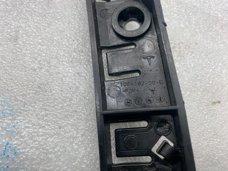 ⭕ 17-23 Tesla Model 3 Front Right Bumper to Fender Support Bracket 108