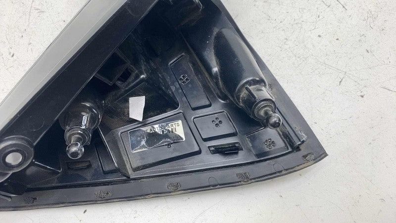 ⭕ 17-25 Chrysler Pacifica Rear Passenger Right D-Pillar Applique Molding Cover