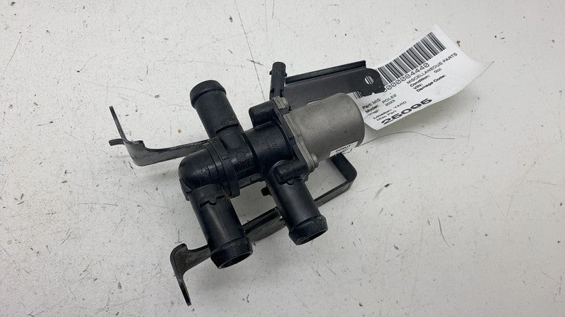 32208567 ⭕2021 2022 2023 Polestar 2 Electrovalve Water Cooler Pump Cooling Valve 32208567