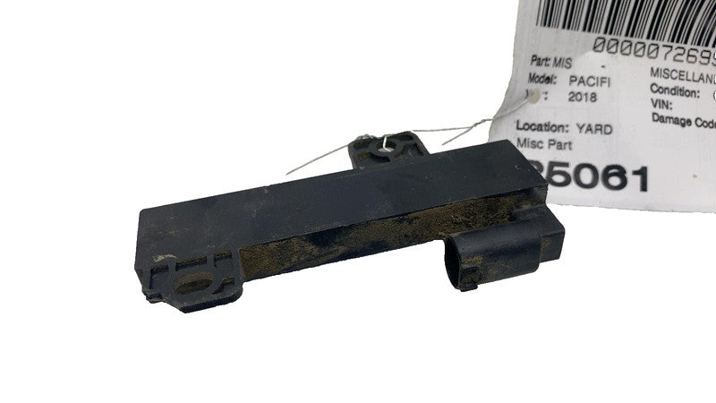 ⭕ 17-23 Chrysler Pacifica Keyless Passive Entry Antenna Module Unit 68