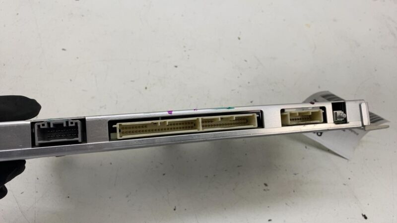 2016-2020 Tesla Model X MX Central Body Control Module Computer 1045451-00-H OEM