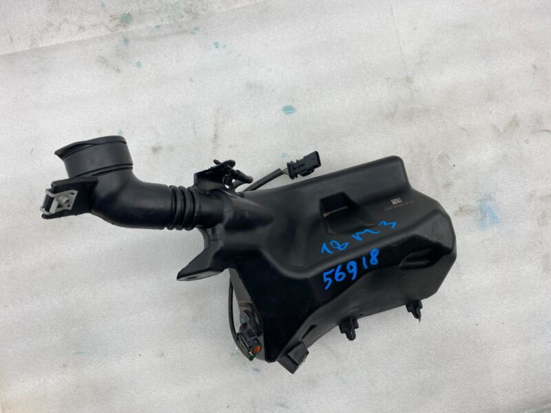 1015486 01 C 2017-2023 Tesla Model 3 Front Windshield Wiper Washer Reservoir Tank & Pump Assy