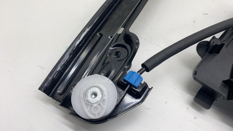 ⭕ 24-25 Tesla Model 3 Front Right Door Window Glass Regulator & Motor Assembly