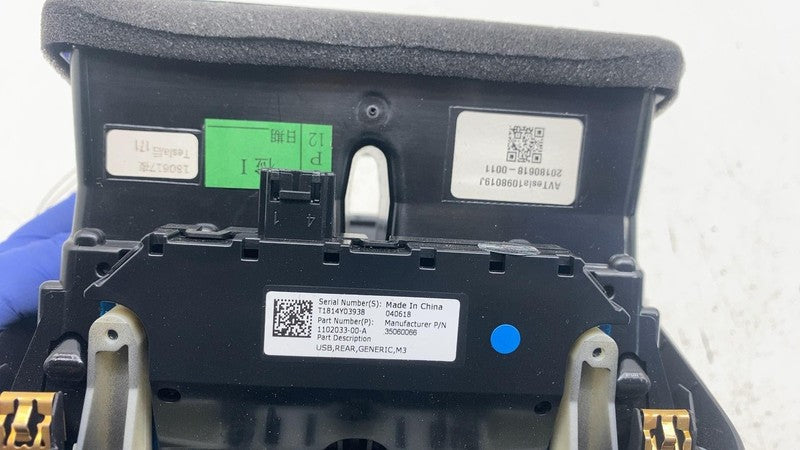 ⭕17-23 Model 3 Center Console Air Vent Grille Cover Panel & USB Hub 10