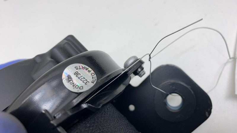 2017-2023 Tesla Model 3 Front Passenger Side 1st Row Seat Belt & Retra