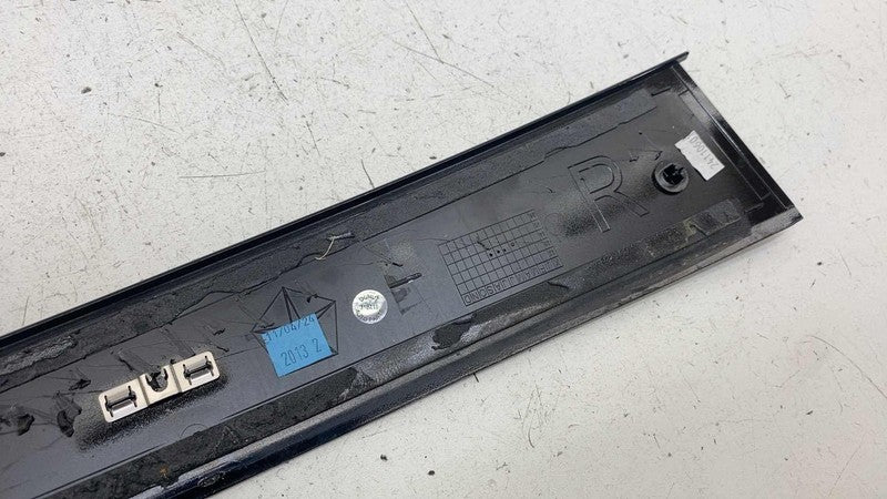 6818712AE ⭕ 17-25 Chrysler Pacifica Front Right Door B-Pillar Applique Molding 6818712AE