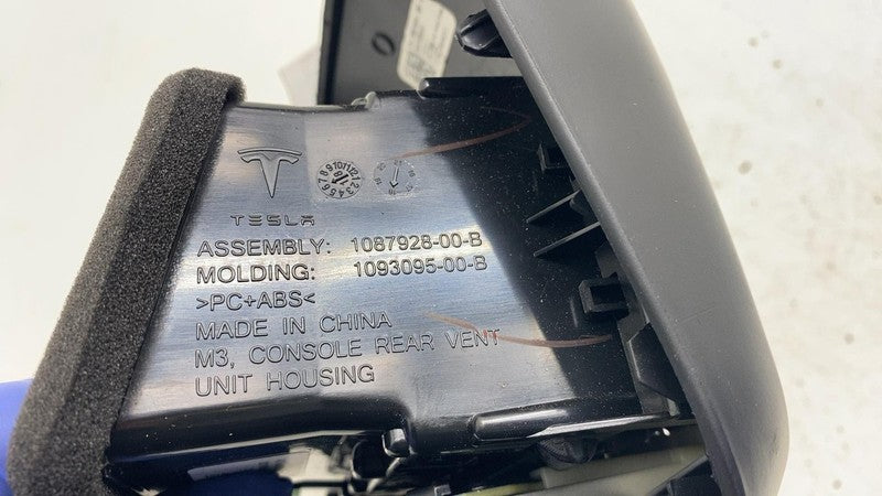 ⭕17-23 Model 3 Center Console Air Vent Grille Cover Panel & USB Hub 11