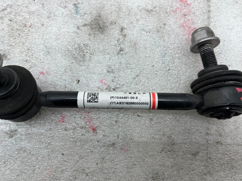 104449100E ⭕ 2017-2023 Tesla Model 3 M3 Rear Left Stabilizer Sway Bar Link LH 1044491-00-E
