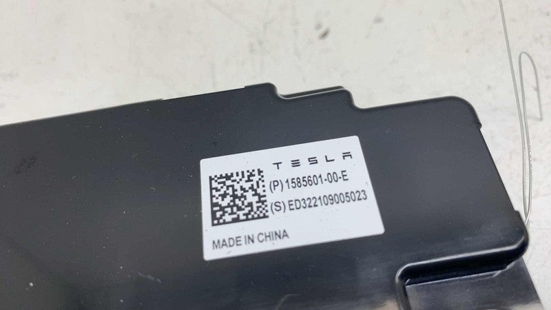 1585601-00-E ⭕ 2017-2023 Tesla Model 3 M3 WiFi Bluetooth Antenna Control Module 1585601-00-E