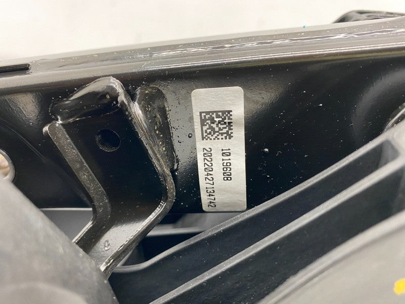 118869100B ⭕ 2020-2023 Tesla Model Y Accelerator and Brake Pedal Pad Assembly 1188691-00-B