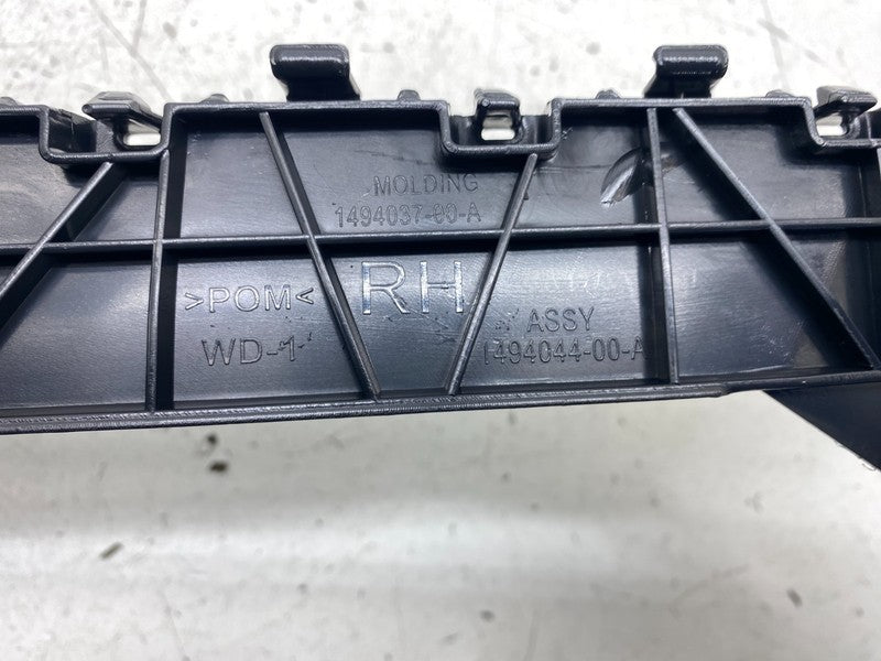 1494044 00 A ⭕ 20-24 Tesla Model Y Rear Side Bumper Retainer Bracket Right RH 1494044-00-A