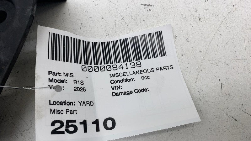 PT00793511B ⭕ 2025 Rivian R1S Front Passenger Rocker Molding Cover Panel Right PT00793511-B