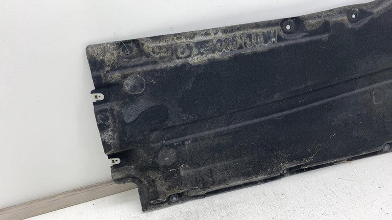 748506 10 2017-2022 BMW 530e G30 Right Floor Under Body Cover Splash Shield Guard Panel RH