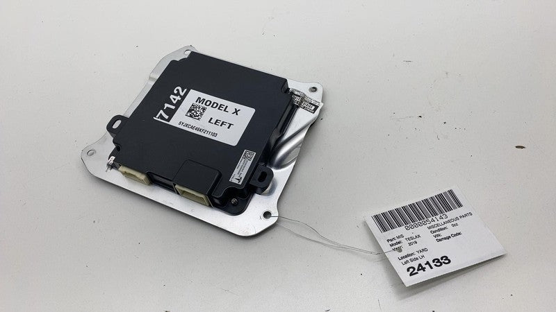 2016-2020 Tesla Model X Front Driver Side Door Controller Control Modu