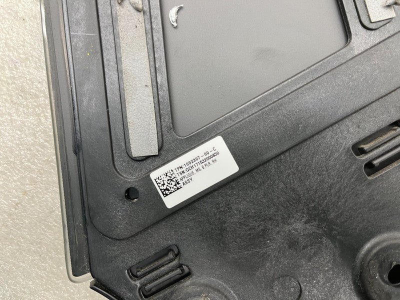 1092307 00 C ⭕ 2016-2020 Tesla Model S MS Right B-Pillar Applique Glass & Camera 1092307-00-C