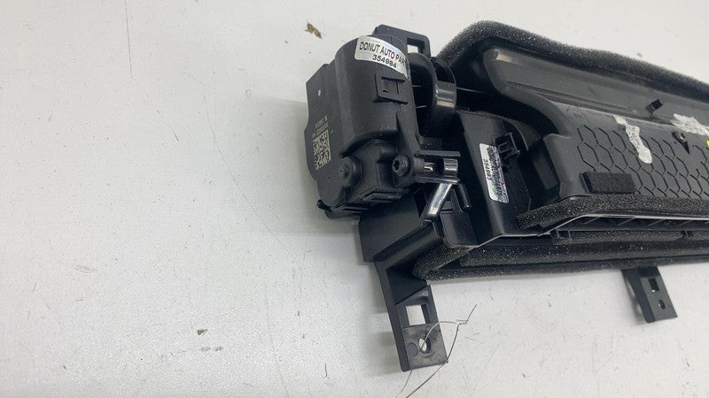 ⭕2024 2025 Tesla Model 3 Driver Side Instrument Panel Air Vent Left 17