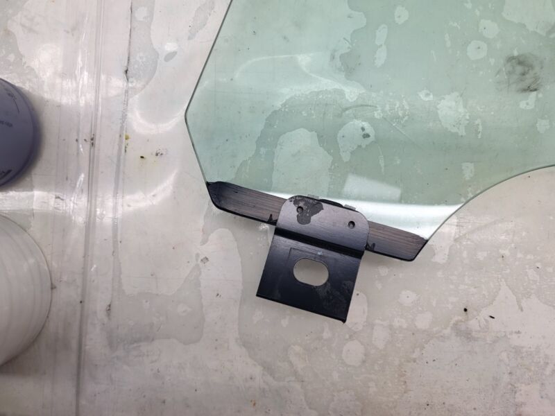 E9 43R-004530 ⭕2016-2020 Tesla Model X MX Front Passenger Side Door Window Glass Right RH Assy