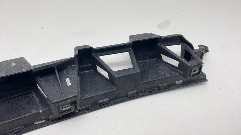 A 166 885 41 65 2016-2019 Mercedes-Benz GLE350 Rear Bumper Center Mount Bracket Support Assembly