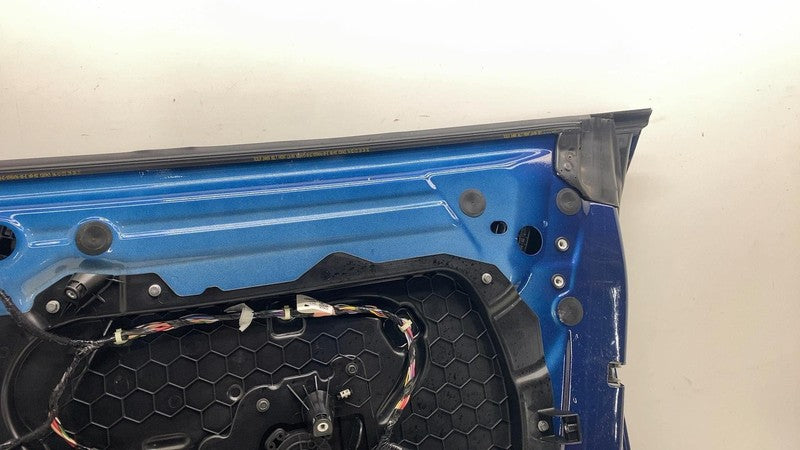 ⭕ 2021-2023 Tesla Model 3 Front Passenger Side Door Shell Panel Right