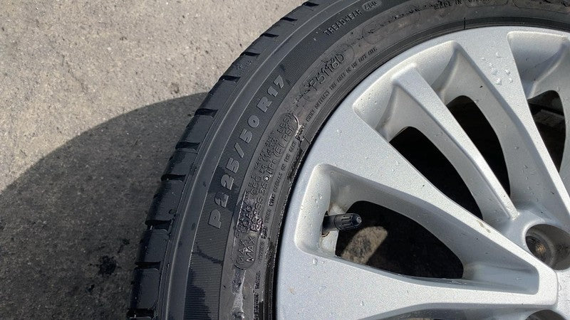 2017 2018 Ford C-Max SET of 4 Wheel Rim 17x7.0 w/ Tire 225/50 R17 OEM