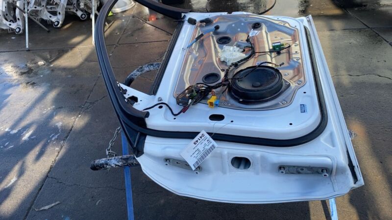 A 212 820 13 02 ⭕2014-2016 Mercedes-Benz E350 Front Door Shell Panel Right A2128201302 White 149