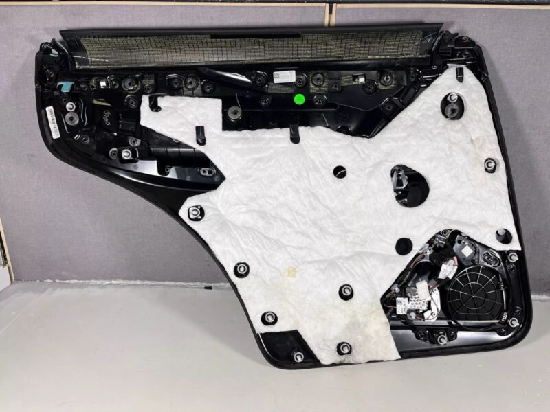 105800418F ⭕ 16-20 Model X Rear Right Carrier Door Panel Trim Pad w/ Card Mold 1058004-18-F